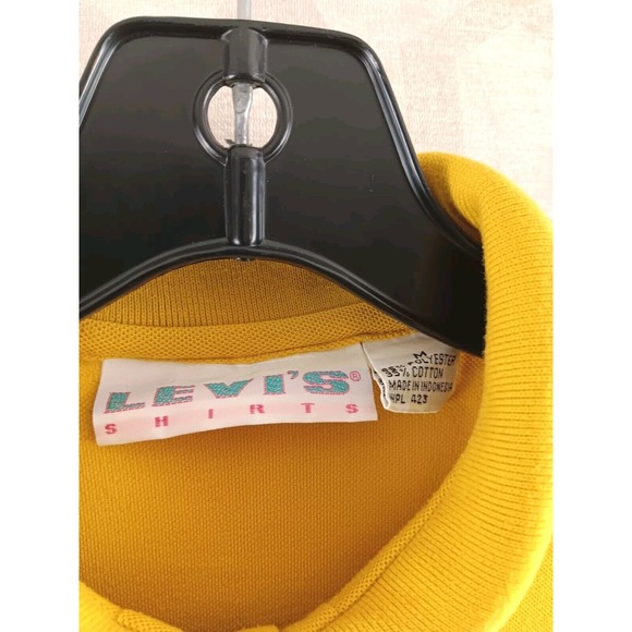 VINTAGE Levis Polo Shirt Mens Medium Yellow Short Sleeve - Picture 3 of 7